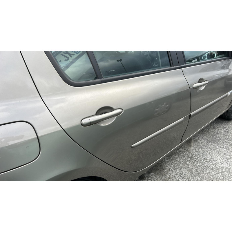Calculateur moteur RENAULT CLIO 3 Photo n°11