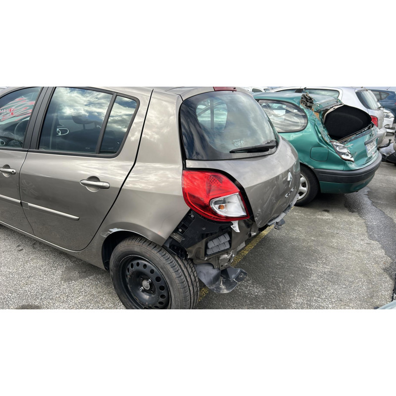Calculateur moteur RENAULT CLIO 3 Photo n°17