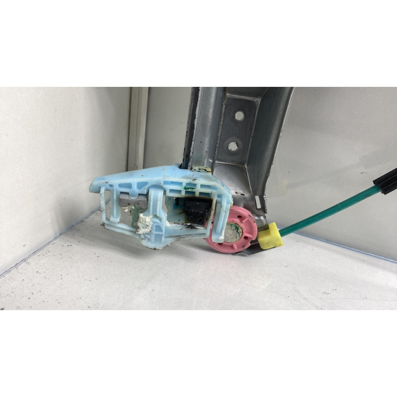 Leve vitre electrique avant droit OPEL CORSA D Photo n°2