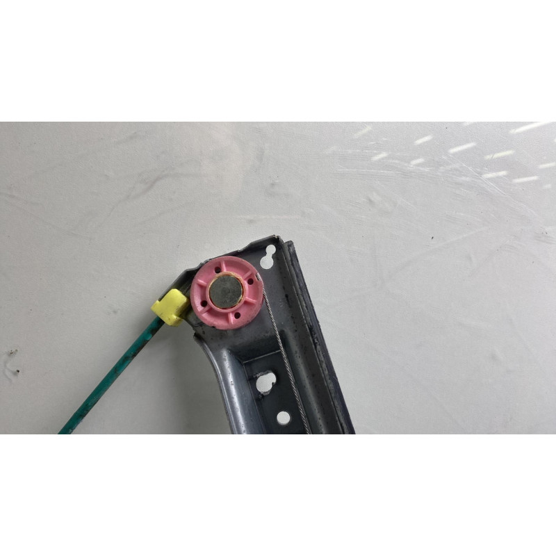 Leve vitre electrique avant droit OPEL CORSA D Photo n°4