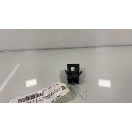 Bouton de warning VOLKSWAGEN POLO 4