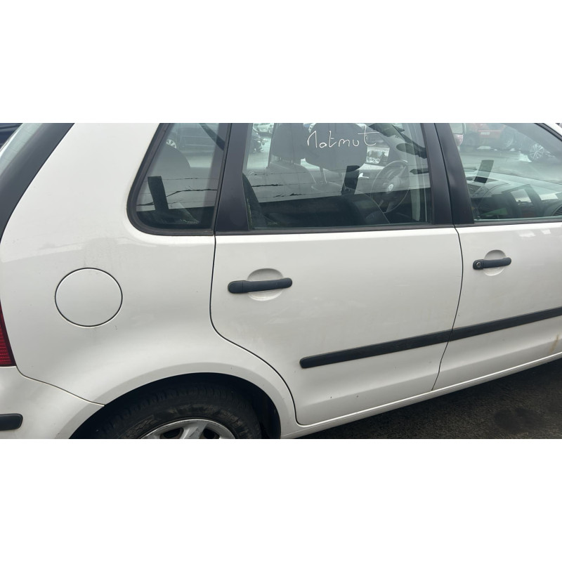 Bouton de warning VOLKSWAGEN POLO 4 Photo n°10