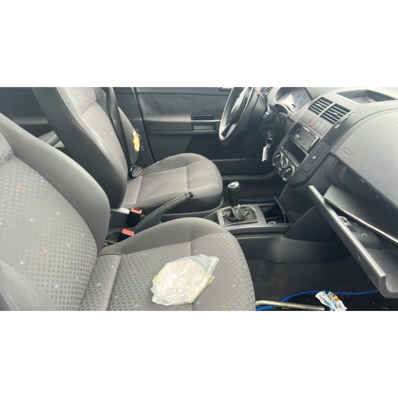 Bouton de warning VOLKSWAGEN POLO 4 Photo n°13