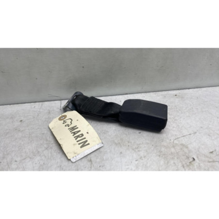 Attache ceinture arriere droit PEUGEOT 106 Photo n°1