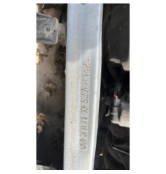 Attache ceinture arriere droit PEUGEOT 106