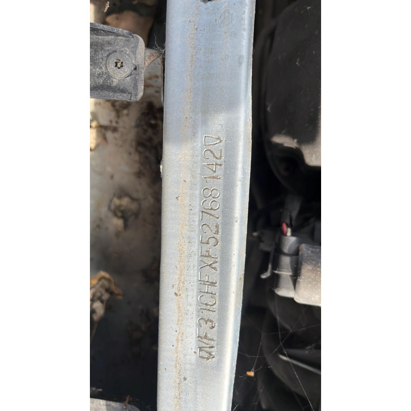 Attache ceinture arriere droit PEUGEOT 106 Photo n°6