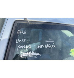 Attache ceinture arriere droit PEUGEOT 106
