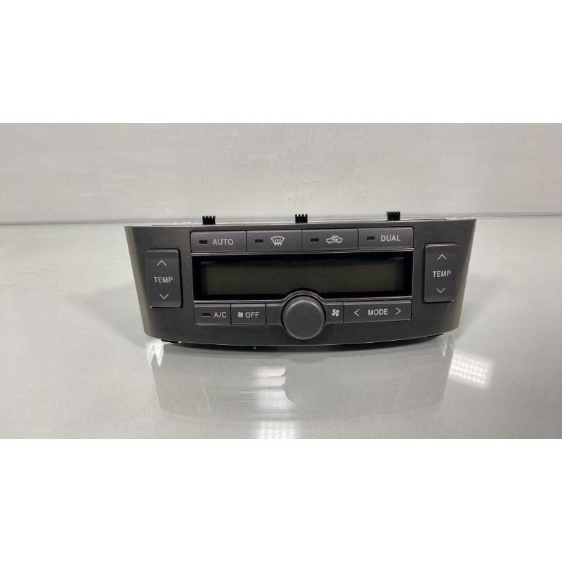 Commande chauffage TOYOTA AVENSIS 2 Photo n°2