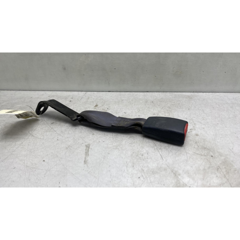 Attache ceinture avant droit TOYOTA HI-ACE 2 Photo n°3