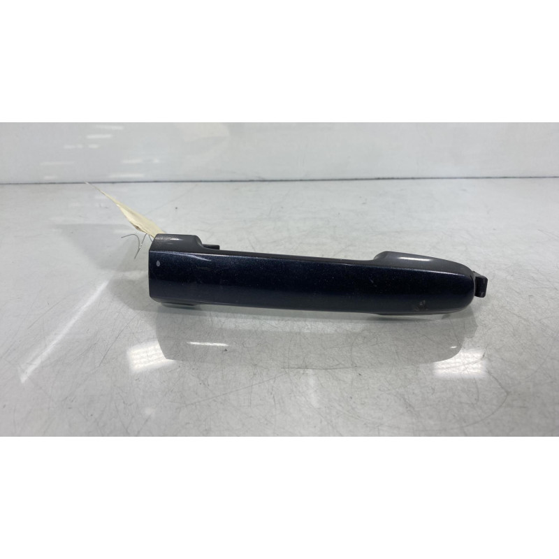Poignee porte arriere droit TOYOTA AYGO 2 Photo n°1