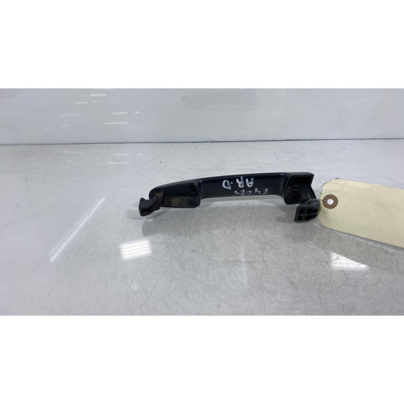 Poignee porte arriere droit TOYOTA AYGO 2 Photo n°3