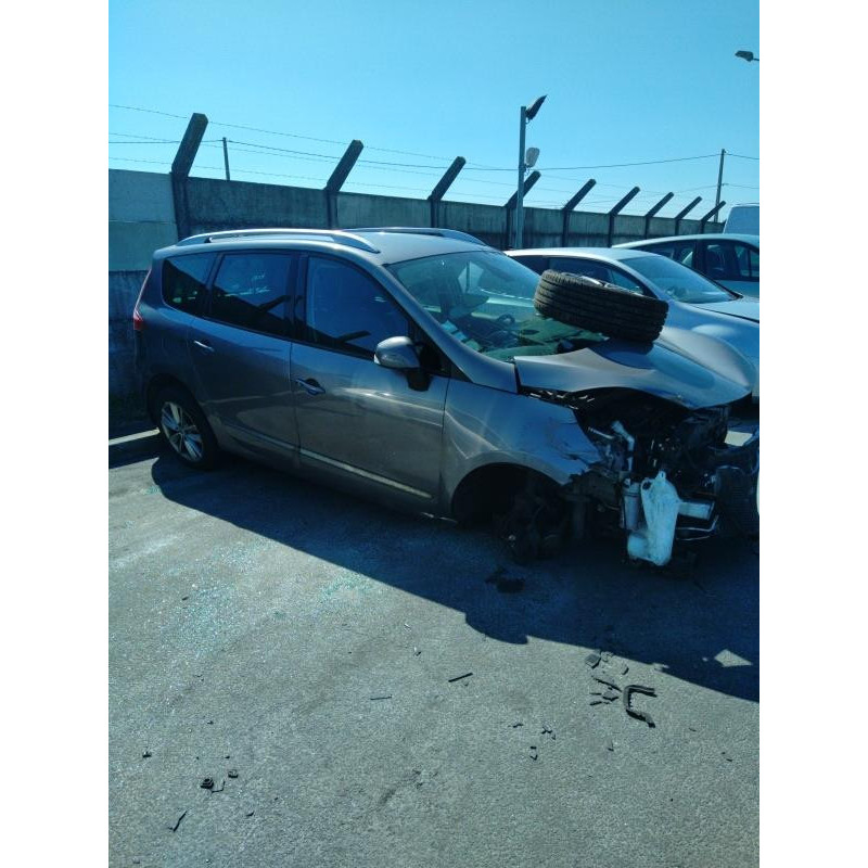 Volant RENAULT GRAND SCENIC 3 Photo n°9