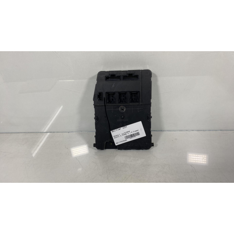 Boitier UCH RENAULT SCENIC 2 Photo n°3