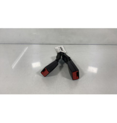 Attache ceinture arriere centrale VOLKSWAGEN JETTA 4