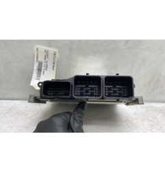 Calculateur moteur PEUGEOT 207