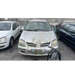 Feu arriere stop central NISSAN ALMERA TINO
