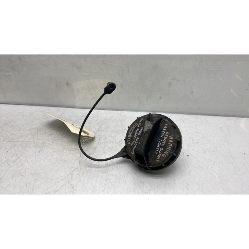 Bouchon de carburant HYUNDAI I 20 2 Photo n°1
