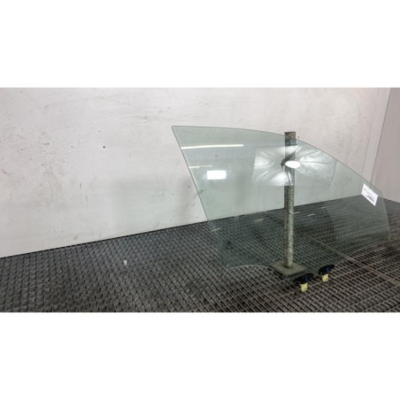 Vitre avant droit HYUNDAI I 20 2