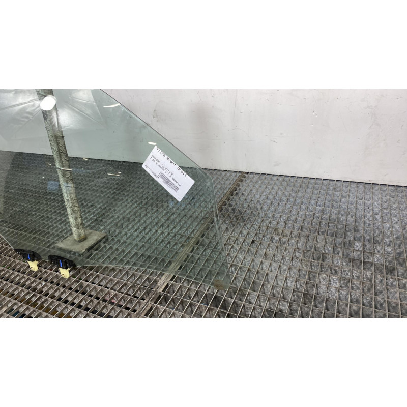 Vitre avant droit HYUNDAI I 20 2 Photo n°5