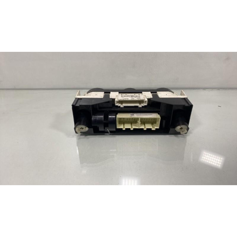 Commande chauffage VOLKSWAGEN POLO 5 Photo n°2