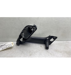 Poignee interieur avant gauche VOLKSWAGEN POLO 5