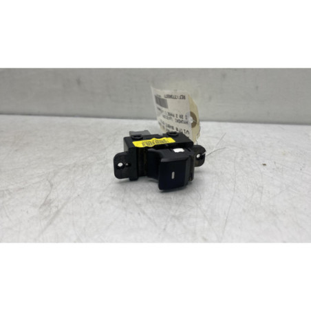 Interrupteur de leve vitre avant droit HYUNDAI I 20 2