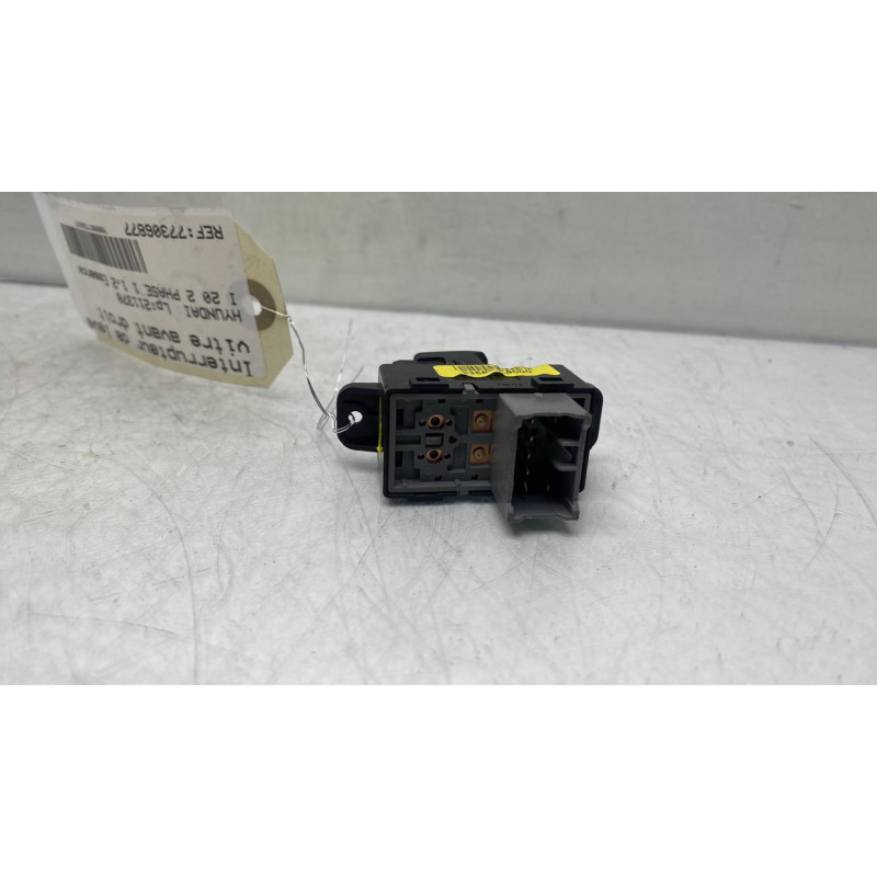 Interrupteur de leve vitre avant droit HYUNDAI I 20 2 Photo n°3