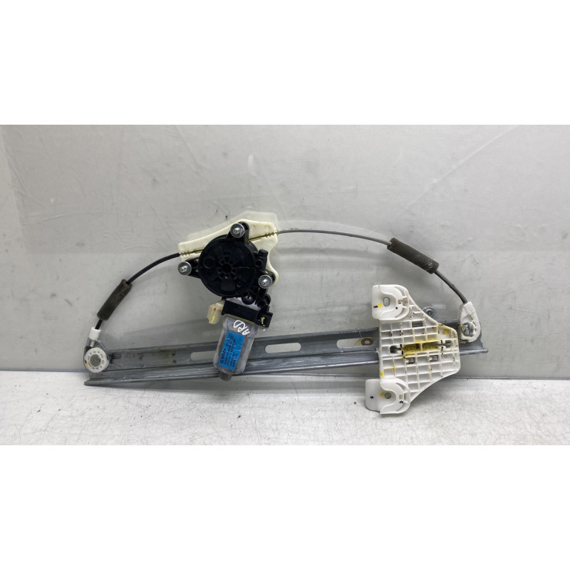 Leve vitre electrique arriere droit HYUNDAI I 20 2 Photo n°3