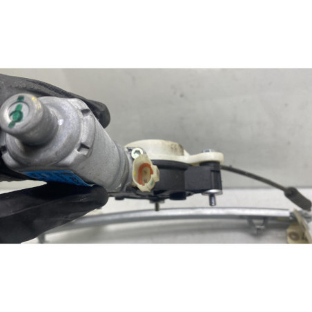 Leve vitre electrique avant droit HYUNDAI I 20 2 Photo n°1