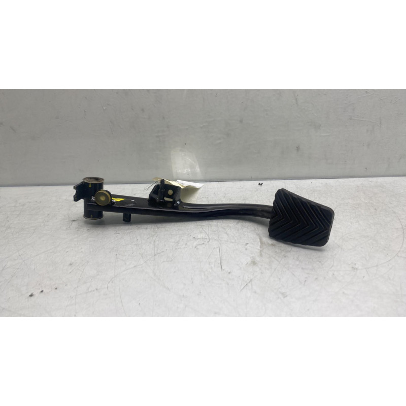 Pedale d'embrayage HYUNDAI I 20 2 Photo n°1