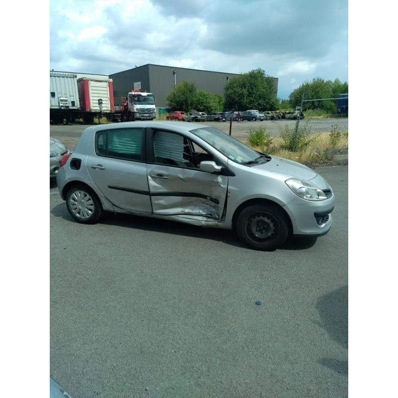 Air bag conducteur RENAULT CLIO 3 Photo n°9