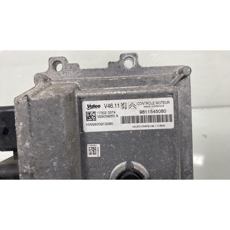 Calculateur moteur PEUGEOT 208 1 Photo n°2
