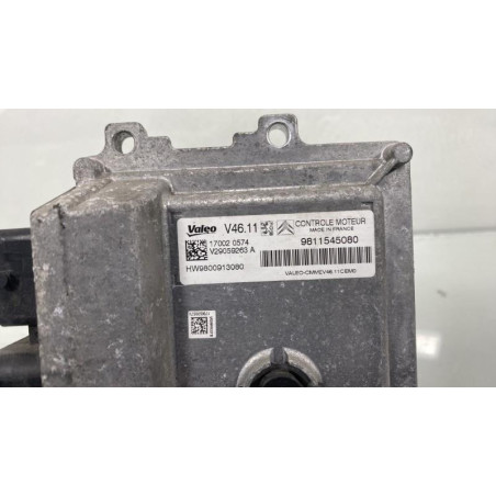 Calculateur moteur PEUGEOT 208 1