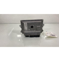 Calculateur moteur PEUGEOT 208 1
