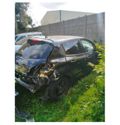 Calculateur moteur PEUGEOT 208 1