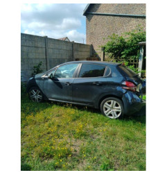 Calculateur moteur PEUGEOT 208 1