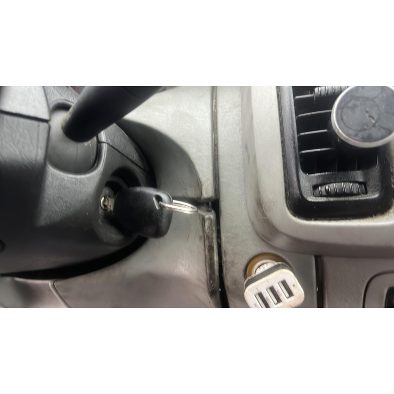Arret de porte avant gauche OPEL VIVARO 1 Photo n°7