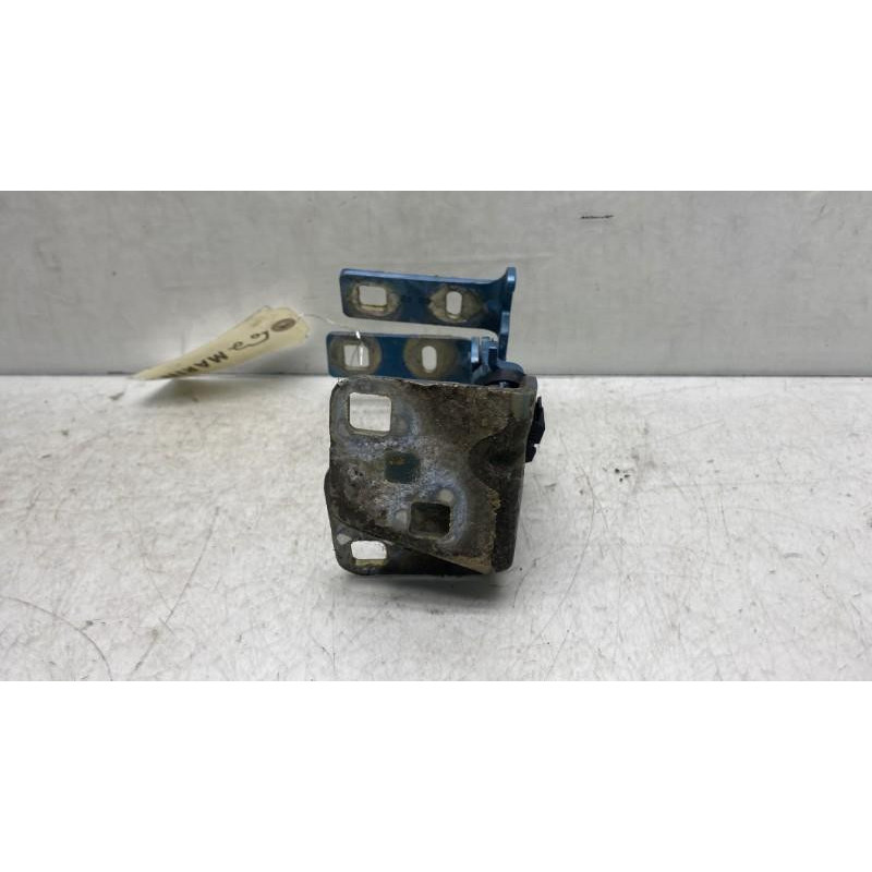 Charniere de capot OPEL VIVARO 1 Photo n°1