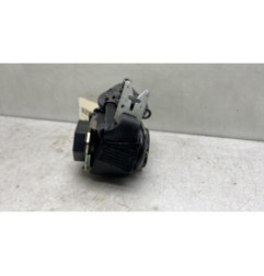 Pretensionneur de ceinture avant gauche RENAULT MEGANE 3