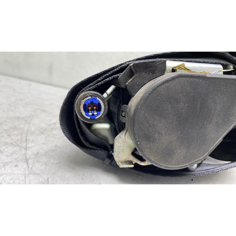Pretensionneur de ceinture avant droit PEUGEOT 308 1 SW Photo n°1