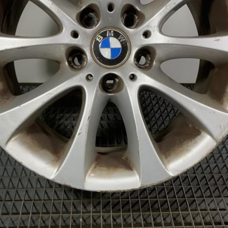 Jante BMW SERIE 3 E90 Photo n°3