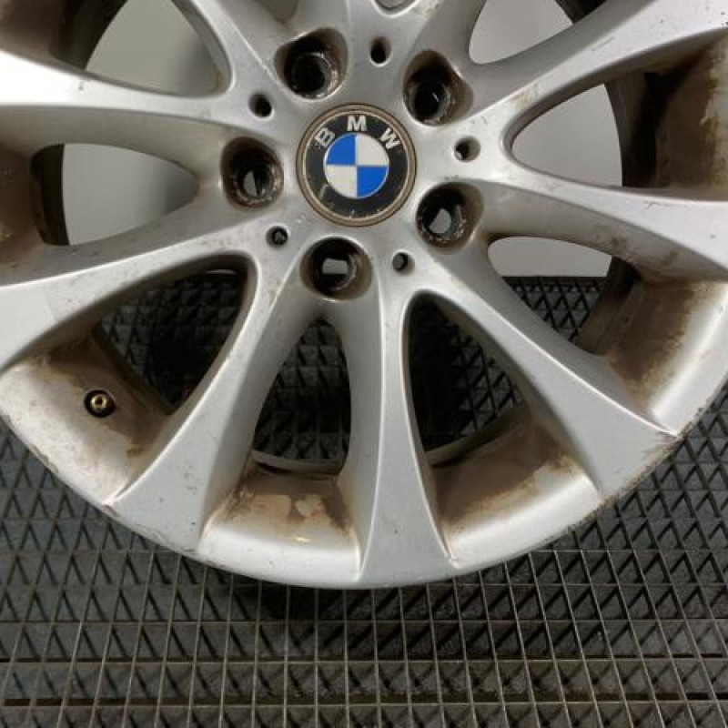 Jante BMW SERIE 3 E90 Photo n°3