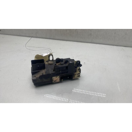 Serrure avant gauche PEUGEOT 206