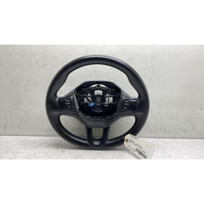 Volant PEUGEOT 208 1 Photo n°1