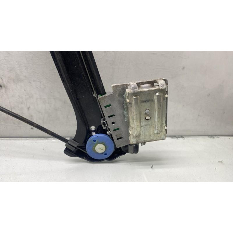 Leve vitre electrique avant droit OPEL ASTRA H Photo n°6