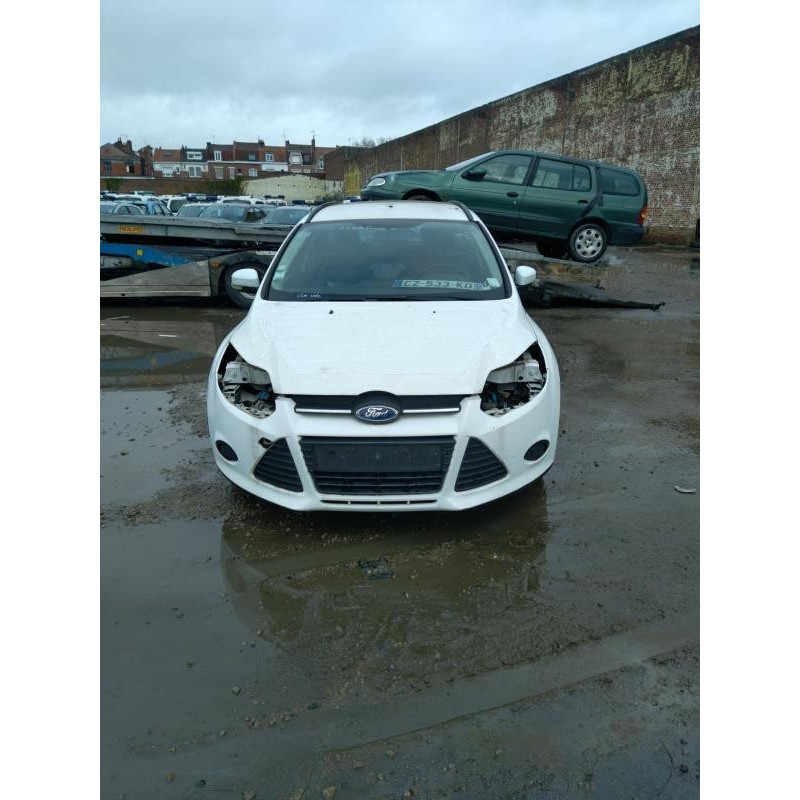 Compresseur clim FORD FOCUS 3 Photo n°5