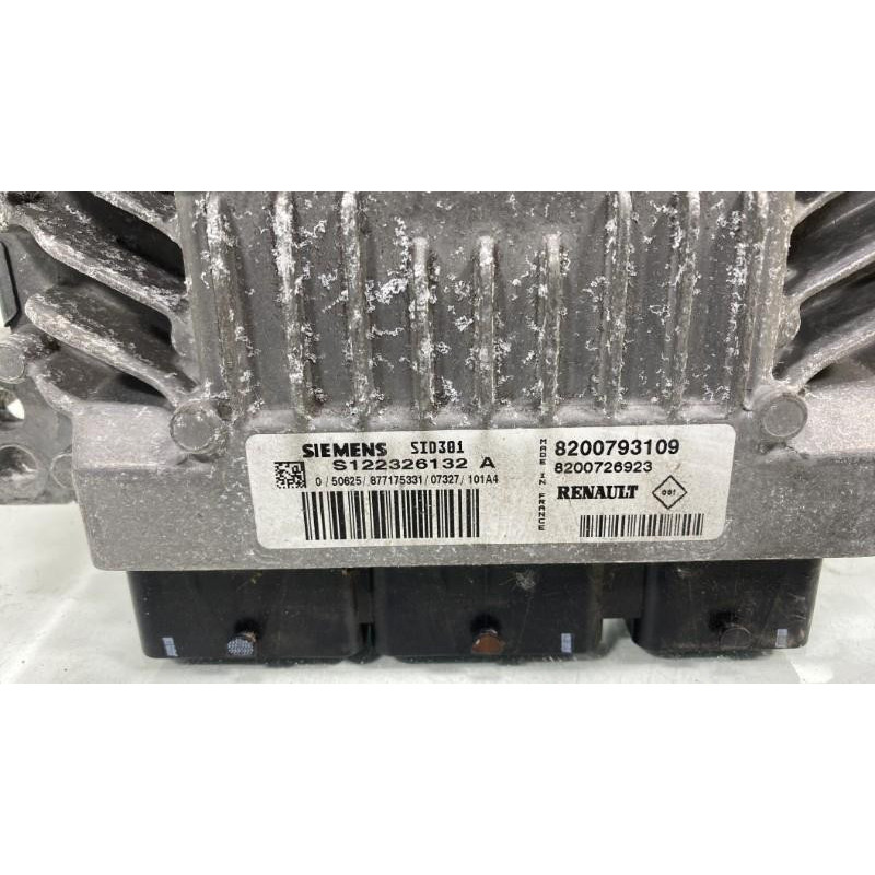 Calculateur moteur RENAULT LAGUNA 3 Photo n°1