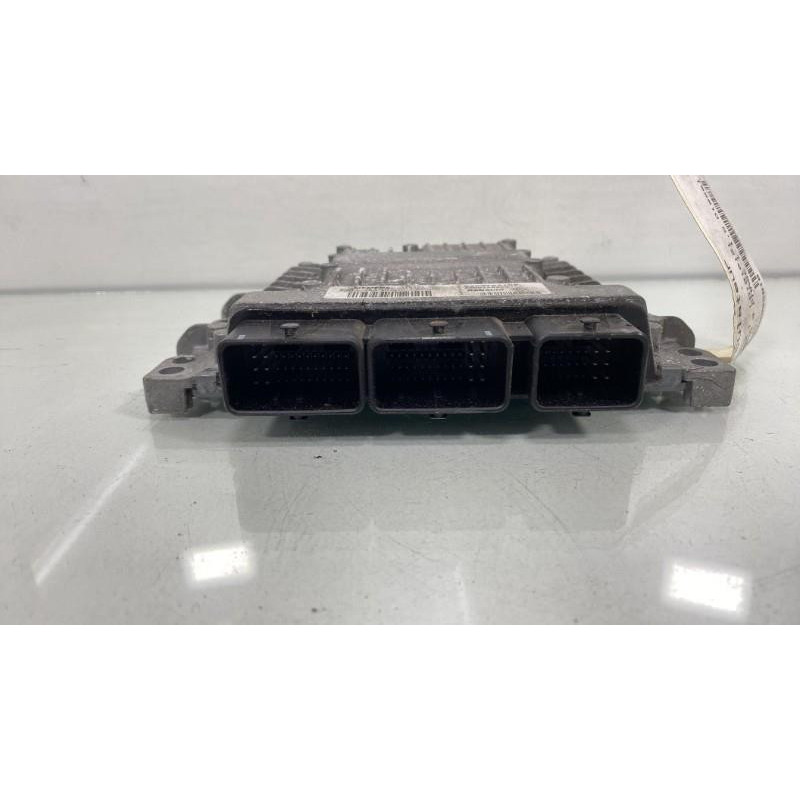 Calculateur moteur RENAULT LAGUNA 3 Photo n°2