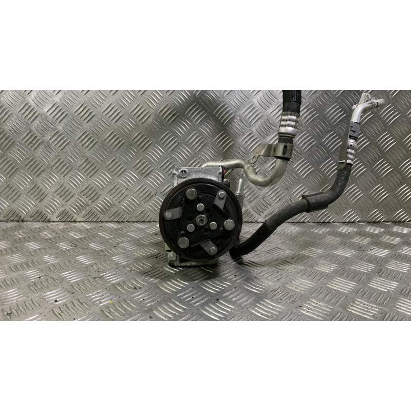 Compresseur clim RENAULT SCENIC 4 Photo n°1