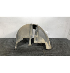 Pare boue arriere droit VOLKSWAGEN PASSAT 4 Photo n°1
